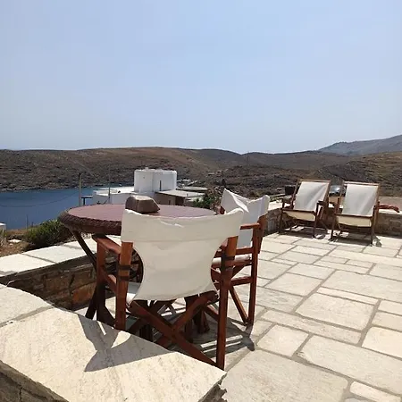 Kythnos - Loutra- House * Loutra (Kythnos)